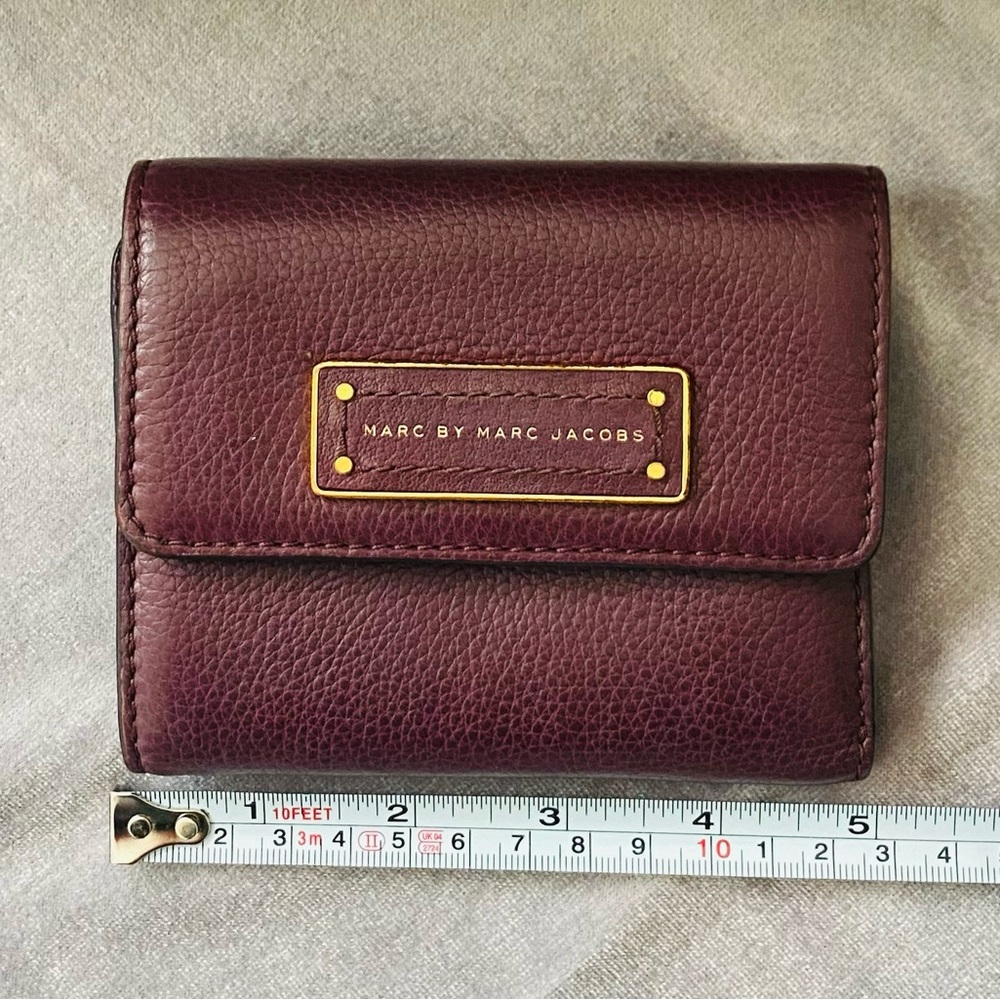 Marc by Marc Jacobs Burgundy Wallet & Card Holder - Picture 2 of 11